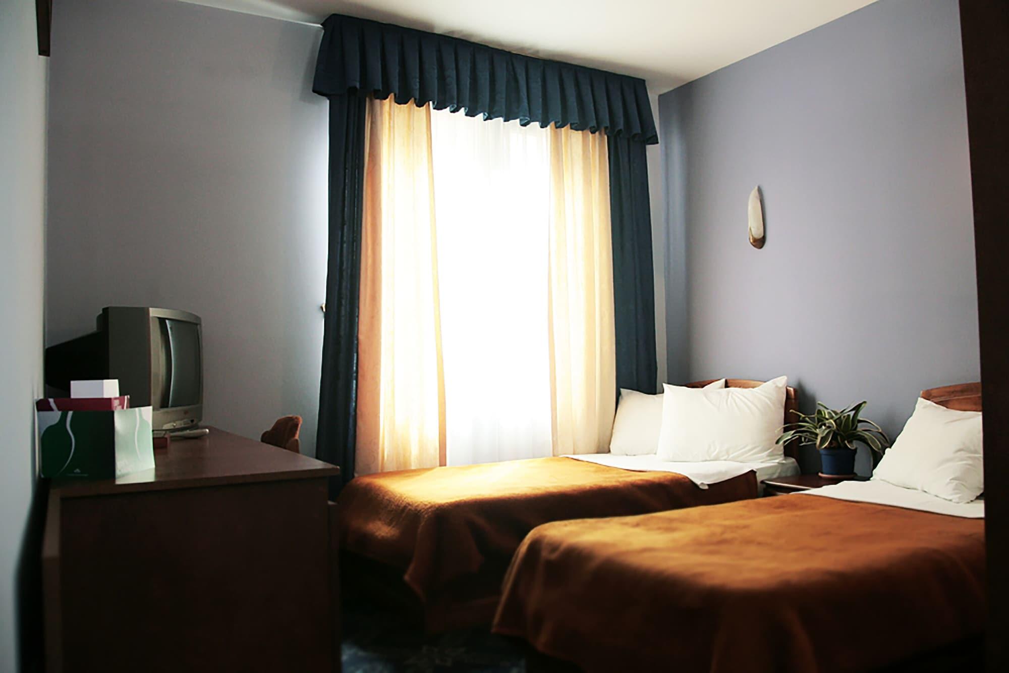 Ararat Hotel Jerevan Buitenkant foto