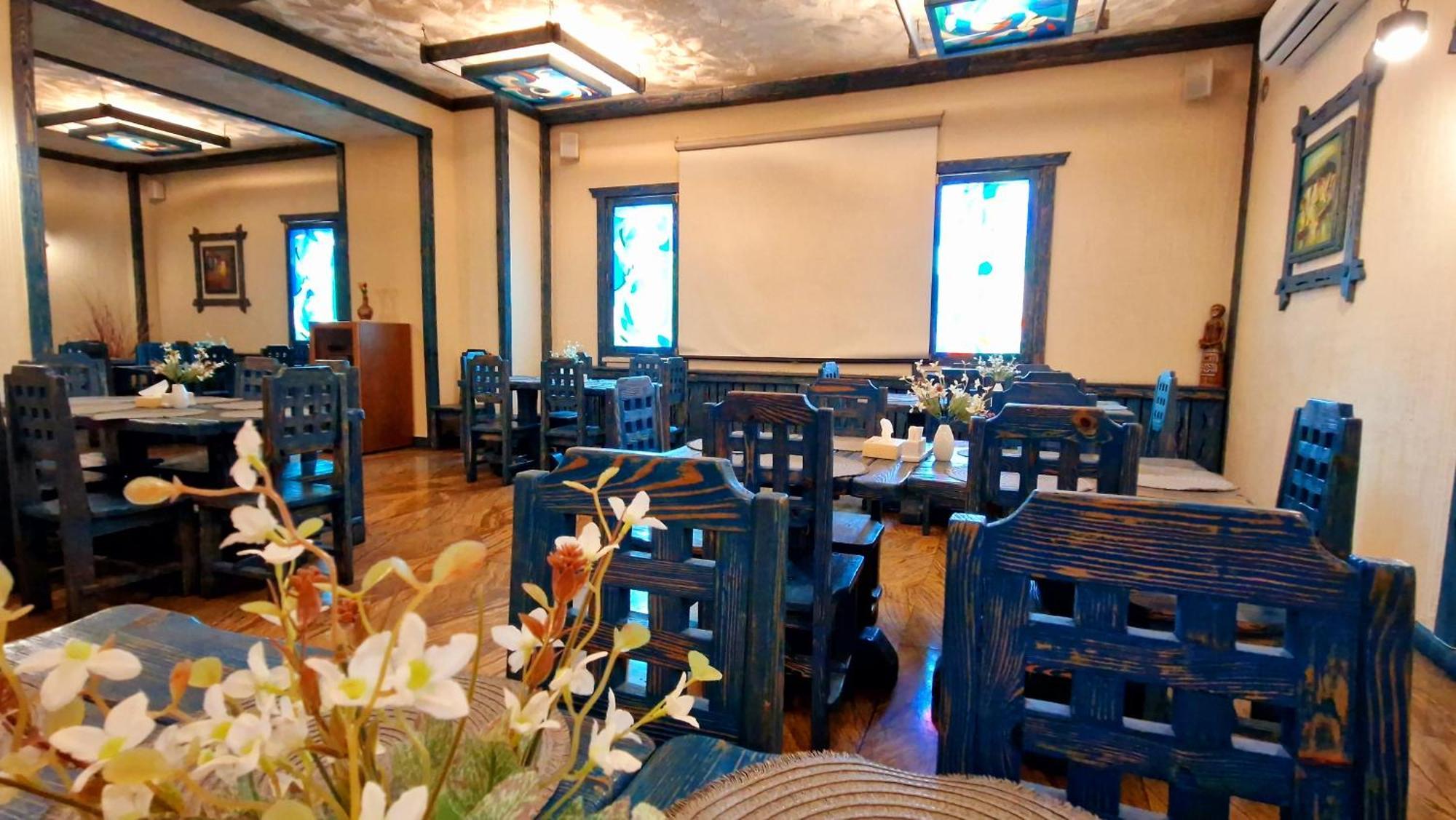 Ararat Hotel Jerevan Buitenkant foto